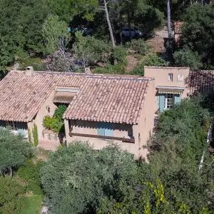 Jolie maison à Pourrières (83)